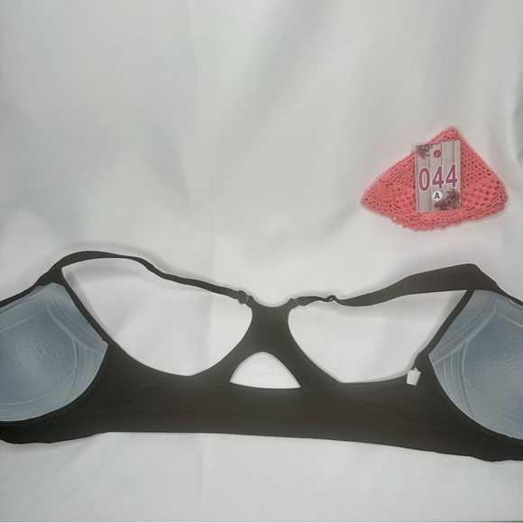 C9 Champion Black Front Zip-Up Sports Bra - Picture 4 of 7